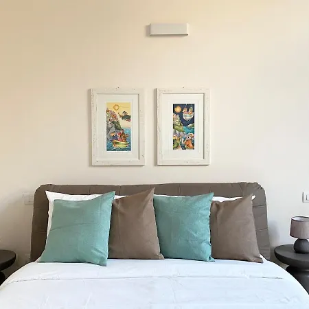 Domus Orefici - Wide And Modern Prestigious House *