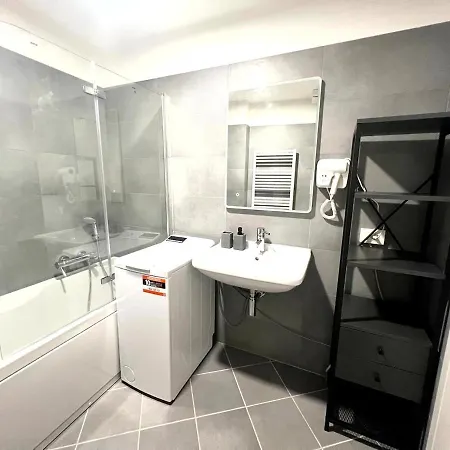 Domus Orefici - Wide And Modern Prestigious House